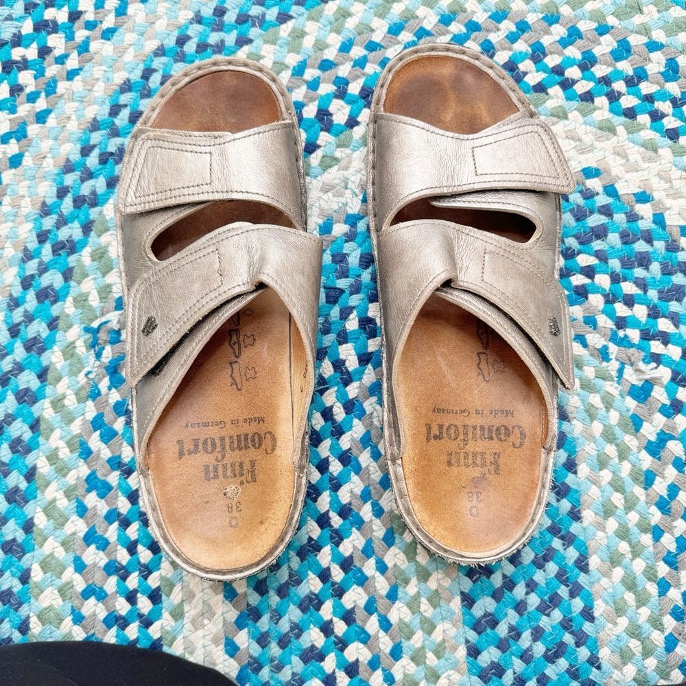 Finn Comfort Low Platform Gold‎ Strap Sandals - Picture 5 of 7
